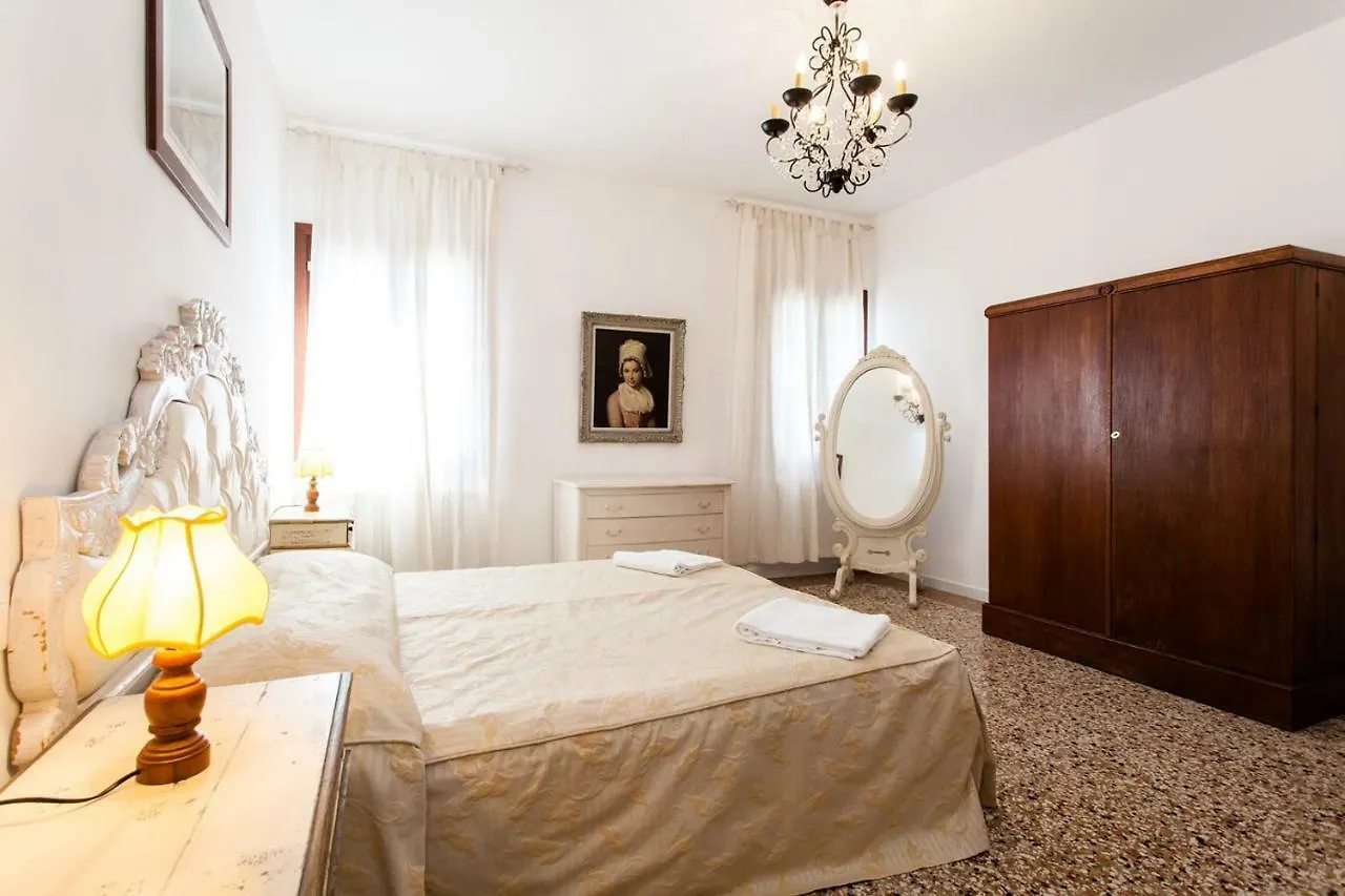 Prince Apartments Venice
