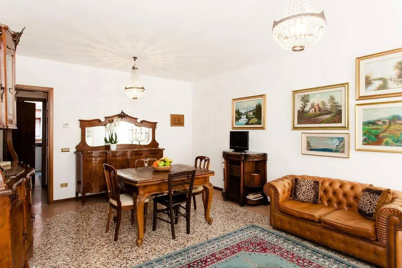 Prince Apartments Venice 0*,