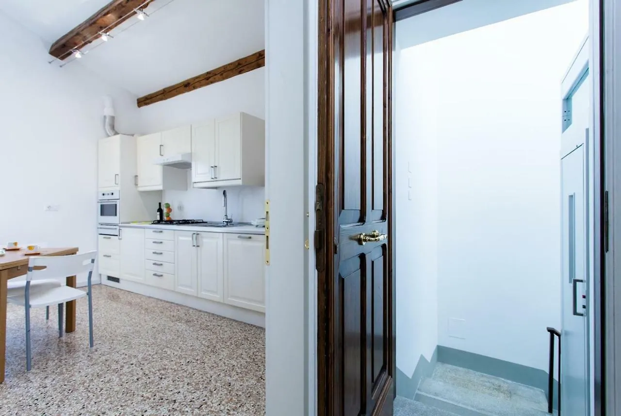 Prince Apartments Venezia