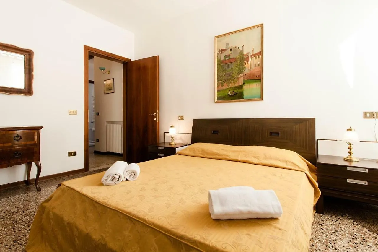 Prince Apartments Venice