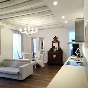 Appartamento Sara S Luxury Five Minutes From Piazza San Marco, Venezia